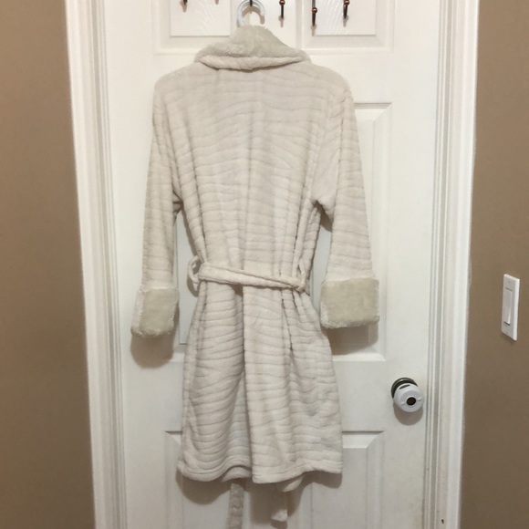 la Vie En Rose Robe - Picture 2 of 4